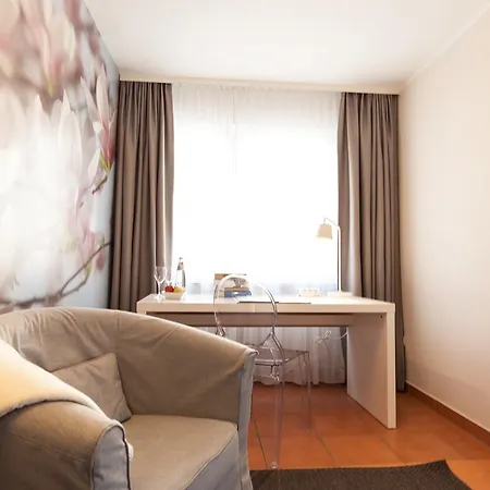 Fiori Hotel